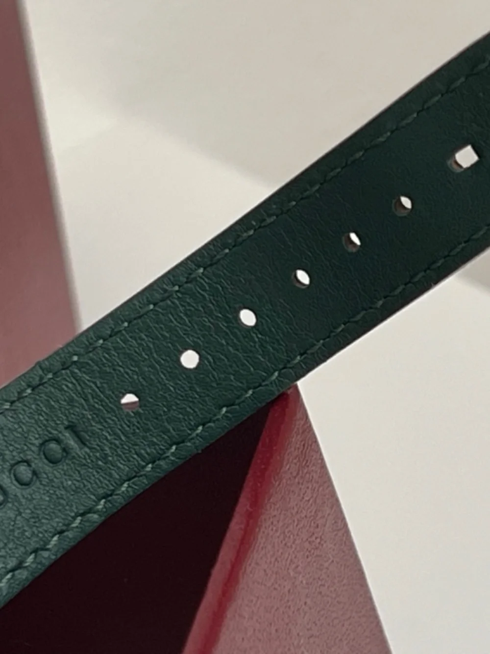 Gucci Grip Watch 35 mm Unisex Stainless Steel Silver 3 Windows Green Alligator